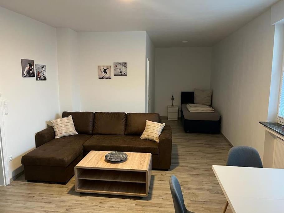לובקה Eine Modern Renovierte Wohnung Mit Balkonterrasse. מראה חיצוני תמונה