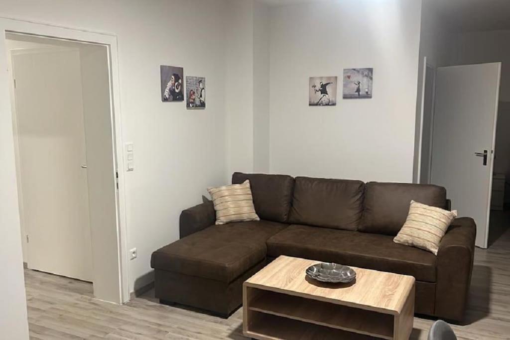 לובקה Eine Modern Renovierte Wohnung Mit Balkonterrasse. מראה חיצוני תמונה